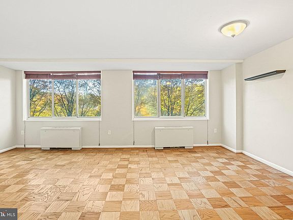 5th image of 10401 Grosvenor Pl APT 626