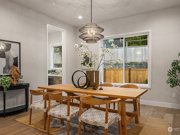 3rd image of 1047 NW Inneswood Drive