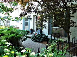 6818 N Bobolink Rd, Peoria, IL 61614