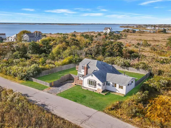 9 Riviera Drive, Mastic Beach, NY 11951
