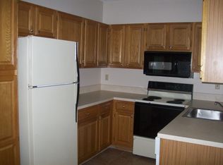 300 Colt Hwy APT 16, Farmington, CT 06032