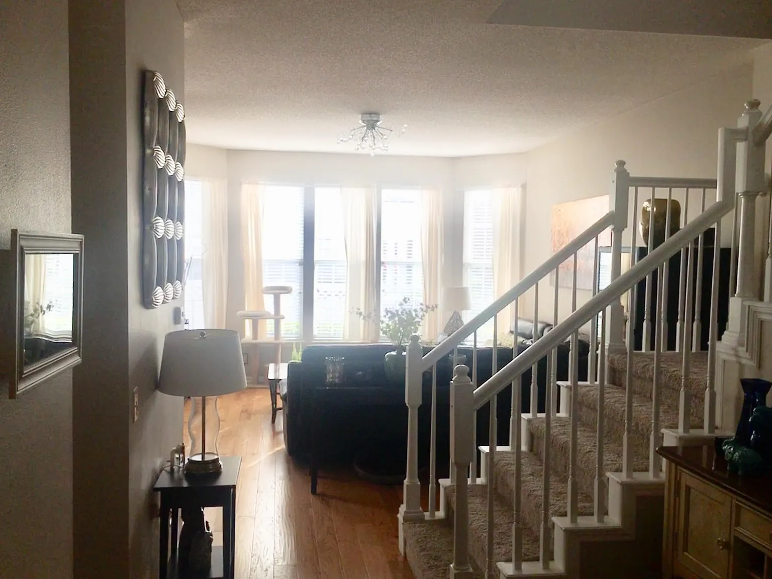 4 bed, 3.5 bath, 2767 sqft, $4,490 — Photo 3
