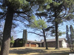 1102 Fairgrounds Rd, Grand Rapids, MN 55744