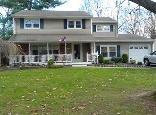 40 Duke Dr, Paramus, NJ 07652