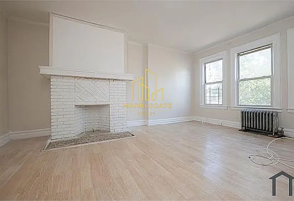5th image of 133 Isabella Ave #2AZ