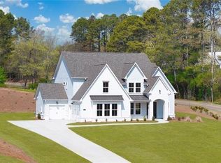 8290 Creekside Overlook Dr, Gainesville, GA 30506
