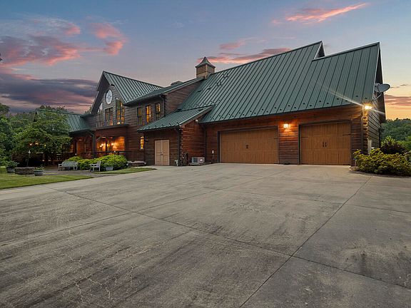 12th image of this home