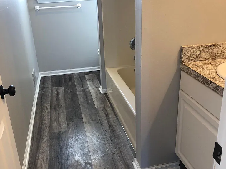 FULL BATH - UPSTAIRS