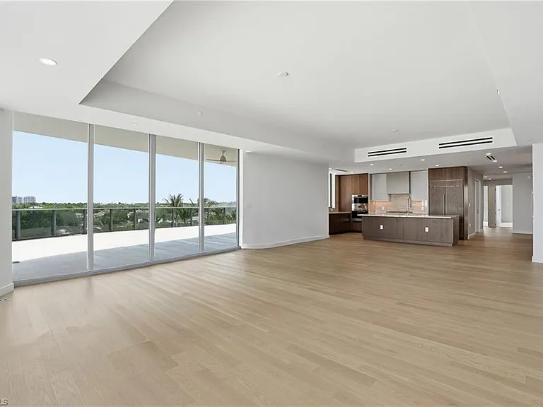 5100 Seagrass Blvd #201 — Photo 15