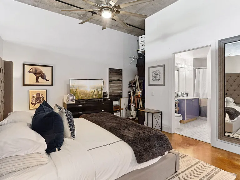 180 NE 4th Ave #307 — Photo 15
