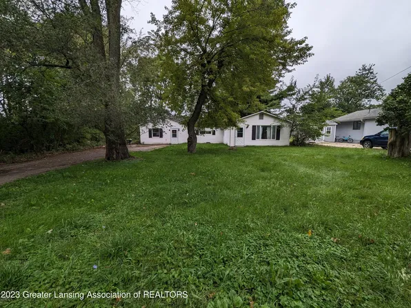 1180 Hannah Ave, Lansing, MI 48906