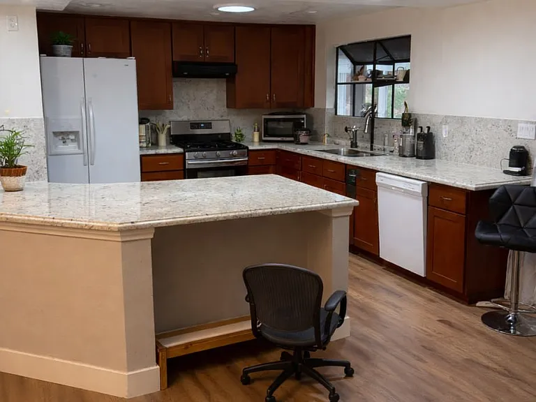 25290 Kalmia Ave — Photo 6