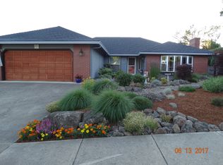 1424 La Loma Dr, Medford, OR 97504
