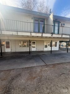 411 15th Ave S APT E, Nampa, ID, 83651