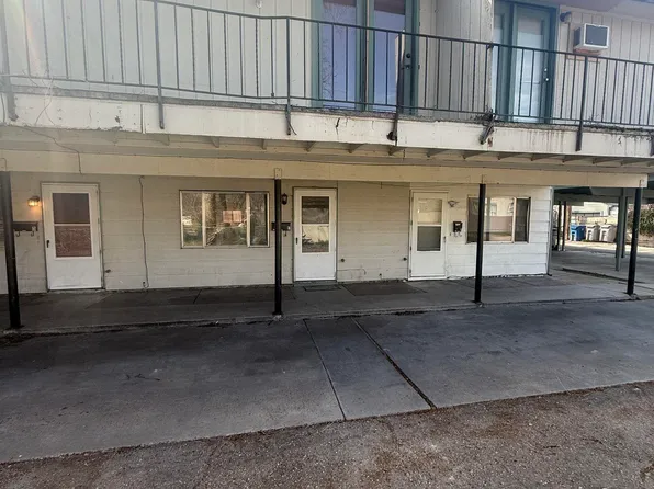 411 15th Ave S APT E, Nampa, ID 83651