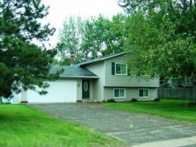 8412 Sumter Cir N, Brooklyn Park, MN, 55445