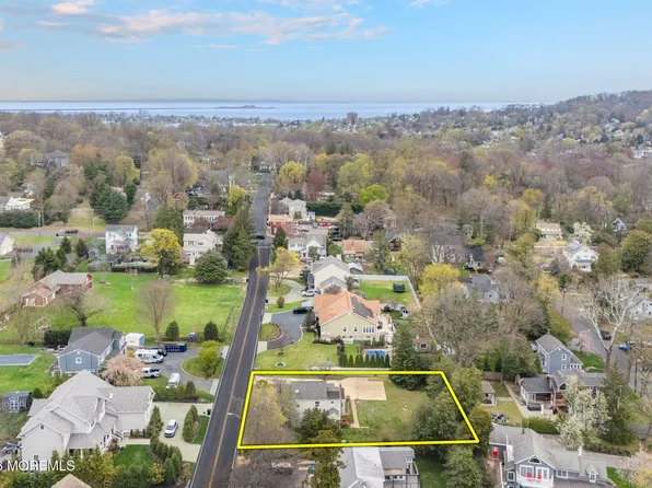 677 Locust Point Road, Rumson, NJ 07760