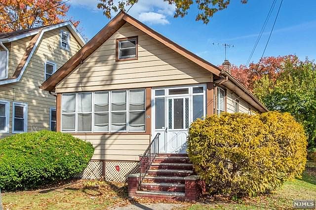 1st image of 80 Laventhal Ave #82