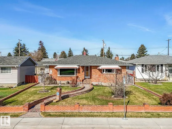 13532 113th St NW, Edmonton, AB T5E 5B1