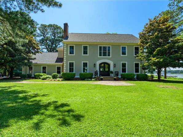 114 Kilmer Point Dr, Urbanna, VA 23175