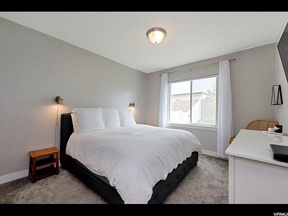 3rd image of 1739 W Hollow Cedar Ln