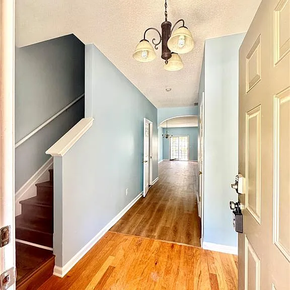 3871 Pleasant Oaks Dr — Photo 4