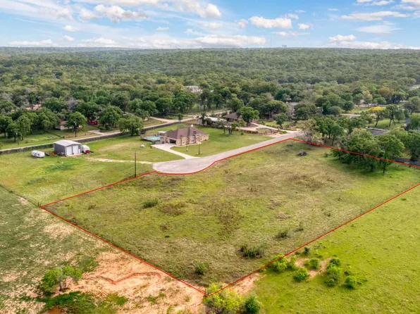 157 Hidden Forest, La Vernia, TX 78121