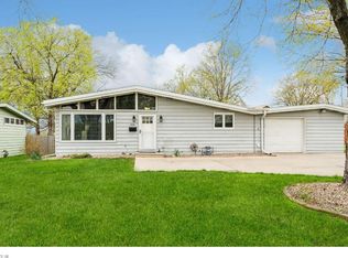 1016 63rd St, Windsor Heights, IA 50324