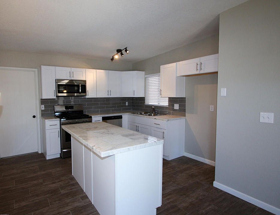 1st image of 3081 W Treeline Dr