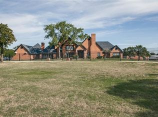 11636 Saint John Rd, Pilot point, TX 76258