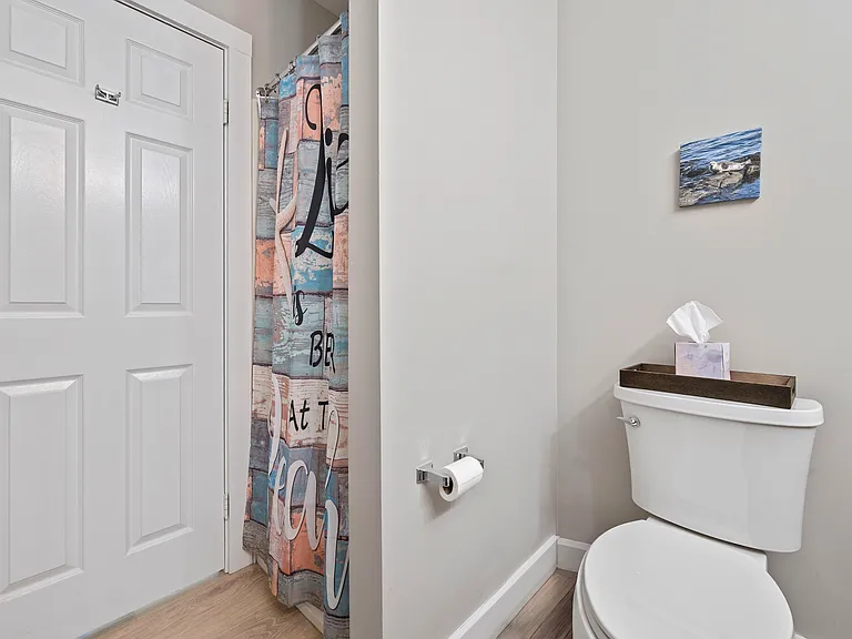 10 Ocean House Way #10 — Photo 25