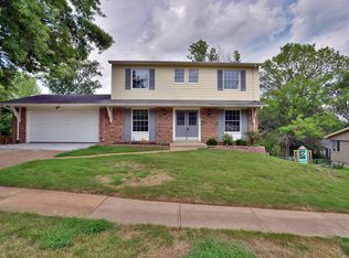 2969 Piney Pointe Dr, Saint Louis, MO