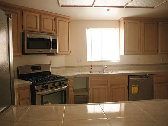 4th image of 14039 Astoria St Unit 115