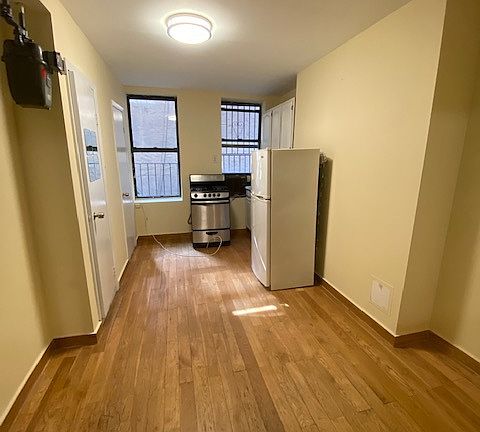 2nd image of 21 Essex St #6F
