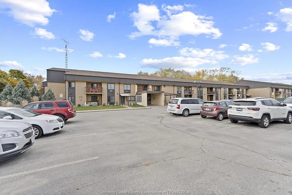 515 Dalhousie St #220 photo 1