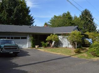 90227 Knob Noster Ln, Coos Bay, OR 97420