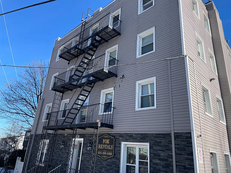167 Glen Cove Ave #2H — Photo 5