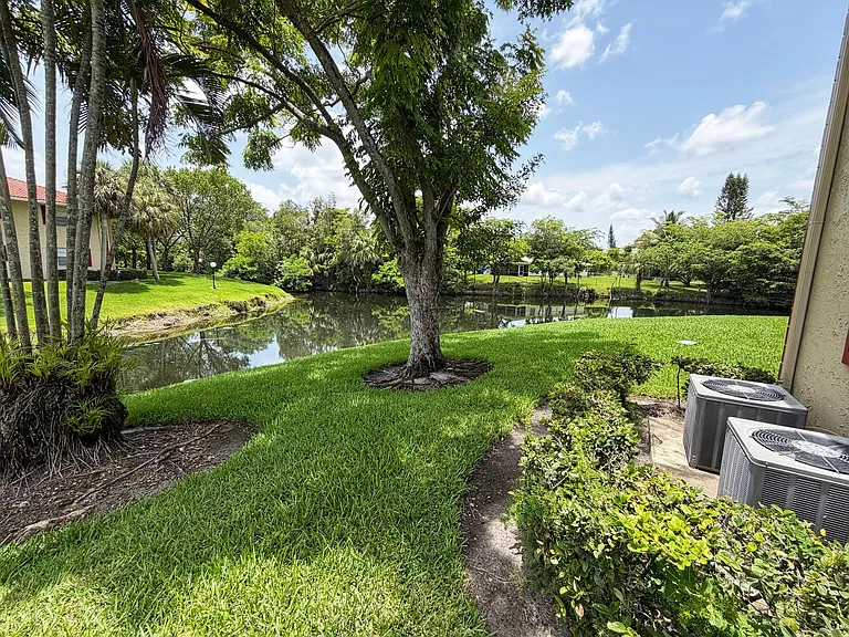 3652 N University Dr #C-3 — Photo 14