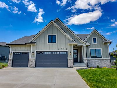 16217 Walnut Meadows Ct, Urbandale, IA, 50323
