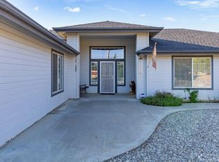 28070 Braeburn Pl, Tehachapi, CA 93561
