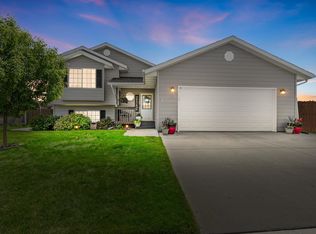 145 Adonia Ln, Rapid City, SD 57701