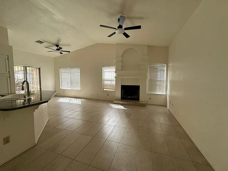 1585 Rowan Tree Dr — Photo 11