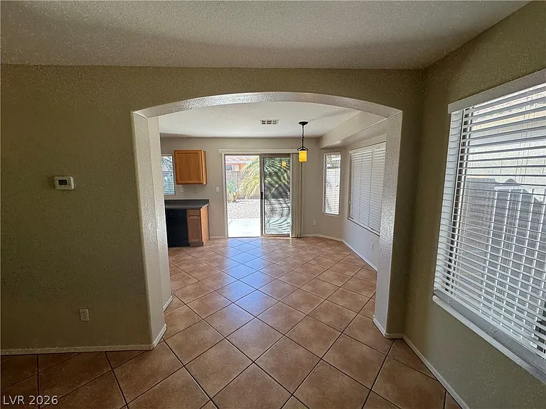 4951 Lunetto Ave — Photo 4