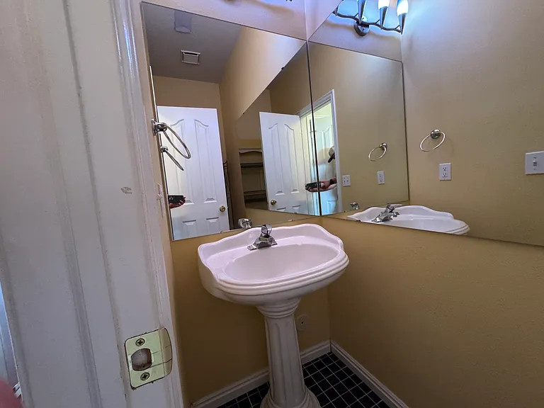 7286 S Brittany Park Ave — Photo 6