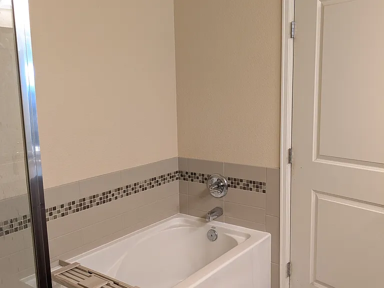 8185 E Lowry Blvd #308 — Photo 20