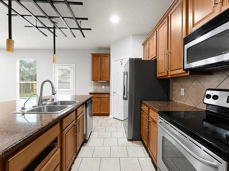 135 S Spinning Wheel Cir — Photo 23