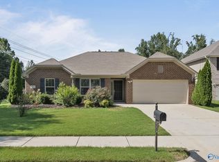 101 Harness Dr, Huntsville, AL 35806