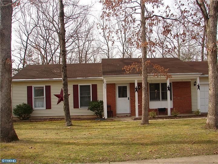 1st image of 229 Karen Dr