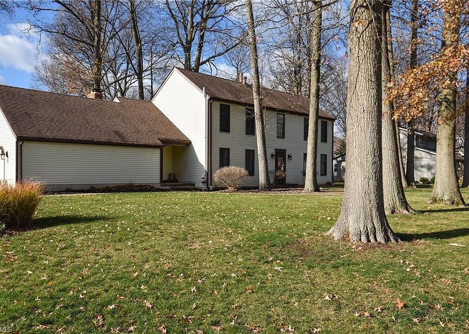 1st image of 208 Williamsburg Dr