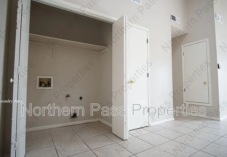1376 Trudy Elaine Dr #D — Photo 10